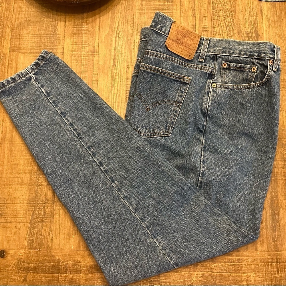 VTG Levi’s 550 Relaxed Fit Tapered Leg women’s Denim Jeans SZ 18 Excellent shape
